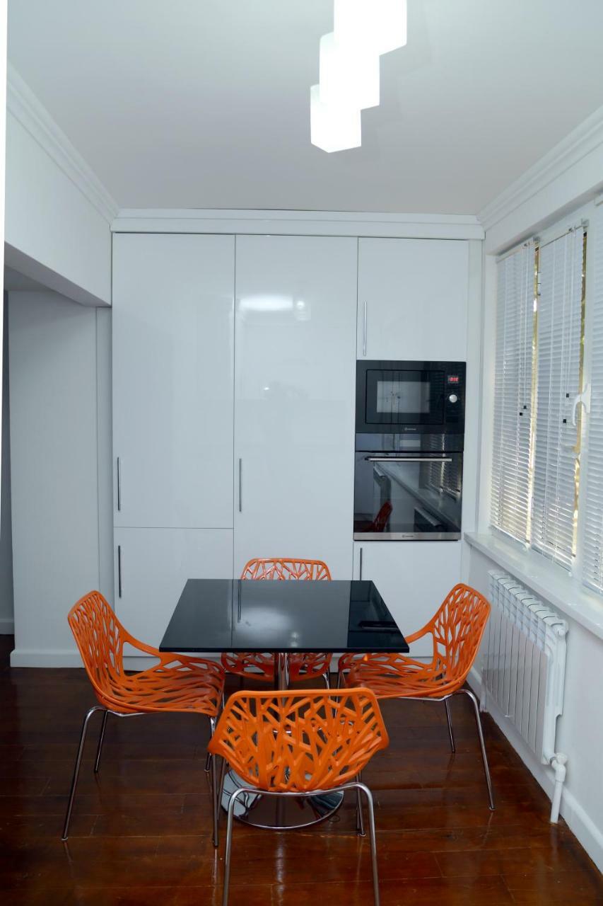 Apartment On Registon Kochasi 사마르칸트 외부 사진